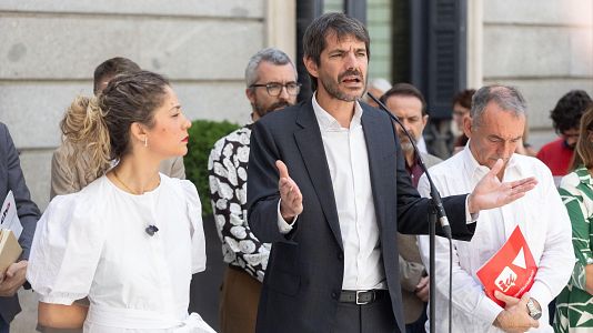 Urtasun comparece ante los medios tras la reunin entre PSOE y Sumar