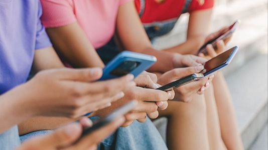 Los derechos digitales de los menores en la UE