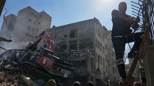 Escombros de una sinagoga destruida por ataques en Teher�n, Ir�n