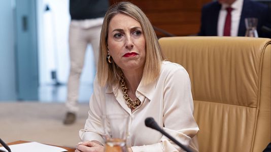 La presidenta en funciones Mar�a Guardiola durante el pleno de la Asamblea de Extremadura