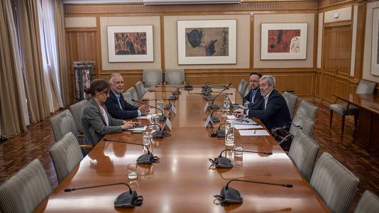 El Gobierno critica el "ruido" por el hantavirus e insiste en que hubo m�ltiples llamadas con Canarias, que pide "lealtad"