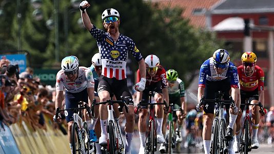 Quinn Simmons se impone al sprint en la etapa 4 del Tour Auvergne Rh�ne-Alpes 2026