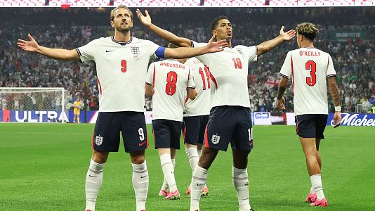 Kane y Bellingham celebrando un gol en el M�xico - Inglaterra del Mundial 2026