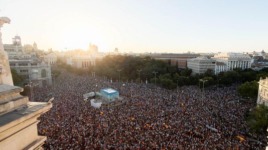 EuropaPress_7745357_cientos_personas_concentracion_solidaridad_ceuta_septiembre_2026_madrid_espana