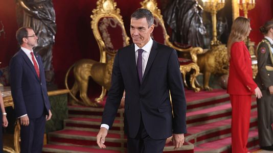 Pedro S�nchez asiste a la recepci�n en el Palacio Real por el 12 de octubre