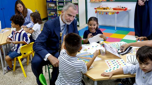 Los reyes visitan el colegio Vicente Aleixandre de Ceuta