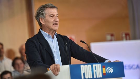 El presidente del Partido Popular, Alberto N��ez Feij�o, interviene en un acto del PP de Arag�n