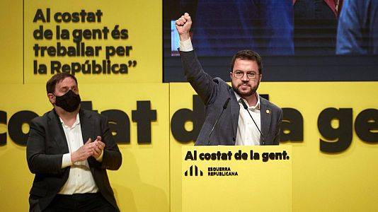 El candidat de ERC a la presidencia de la Generalitat, Pere Aragon�s, durant la seva intervenci� en un m�ting de campanya