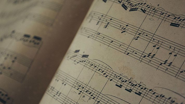 photo 1648461513577 8521ecdf50c5