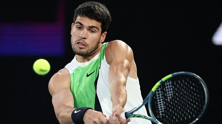 Carlos Alcaraz, en el partido contra De Mi�aur