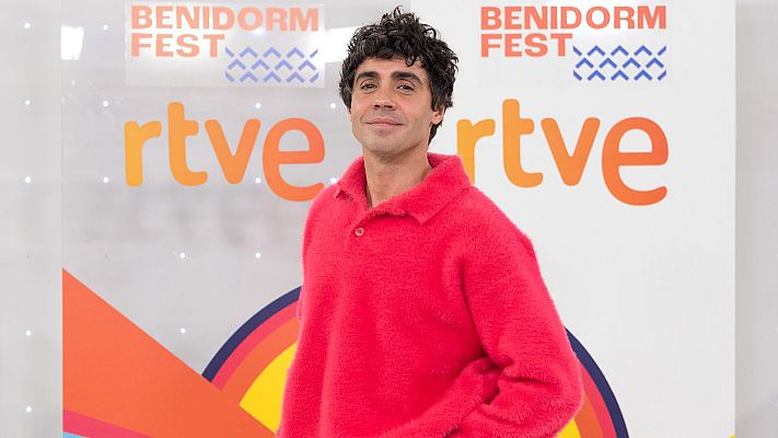 Javier Ambrossi en la presentaci�n del Benidorm Fest 2026