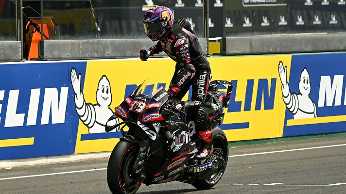Jorge Mart�n regresa a lo m�s alto del caj�n en Francia, en la carrera al sprint.
