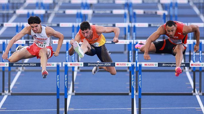 Quique Llopis durante la semifinal de 110m vallas