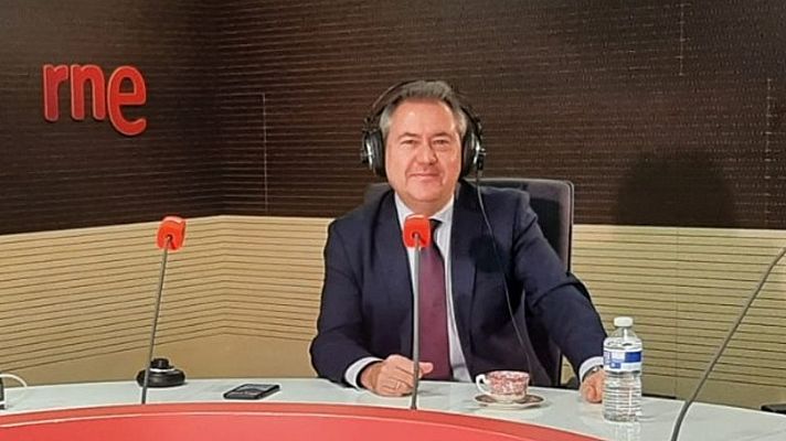 Las Mañanas de RNE con Íñigo Alfonso - Juan Espadas   El voto útil es al PSOE porque es el único que puede parar el pacto PP-Vox
