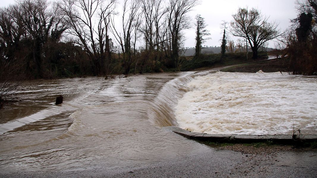 Augmenta el cabal del riu Fluvi� a causa de les pluges | ACN