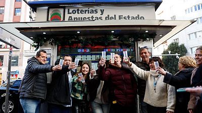 Celebraciones en la administracin de lotera de Gran Va de Madrid