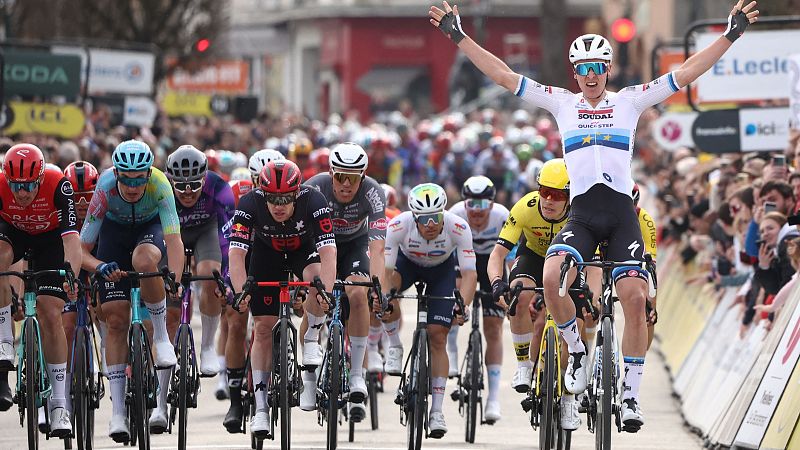 Tim Merlier gana al sprint la primera etapa de la Pars - Niza 2025