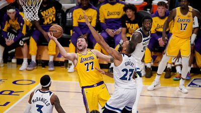 Doncic fue el protagonista en la victoria de los angelinos.