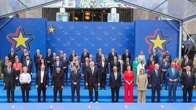 Foto grupal durante la Cumbre de la Comunidad Poltica Europea en la Plaza Skanderbeg en Tirana, Albania, el 16 de mayo de 2025.