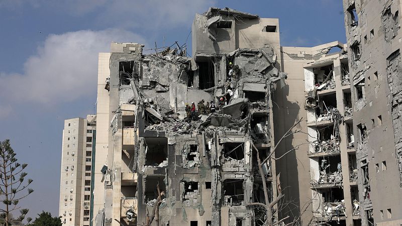 Varios muertos en el sur de Israel tras un ataque con misiles balsticos iranes
