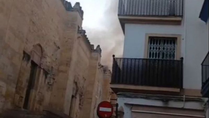 Incendio en la mezquita de Crdoba