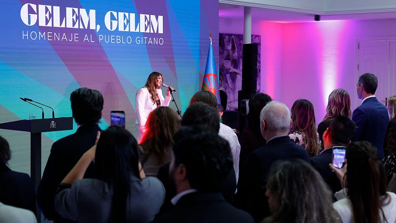 Homenaje al pueblo gitano