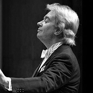 Antoni Ros-Marb�