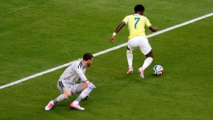 Vinicius marca contra Escocia