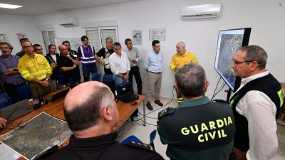 El presidente de la Junta de Andaluc�a, Juanma Moreno, visita el Puesto de Mando Avanzado en Los Gallardos