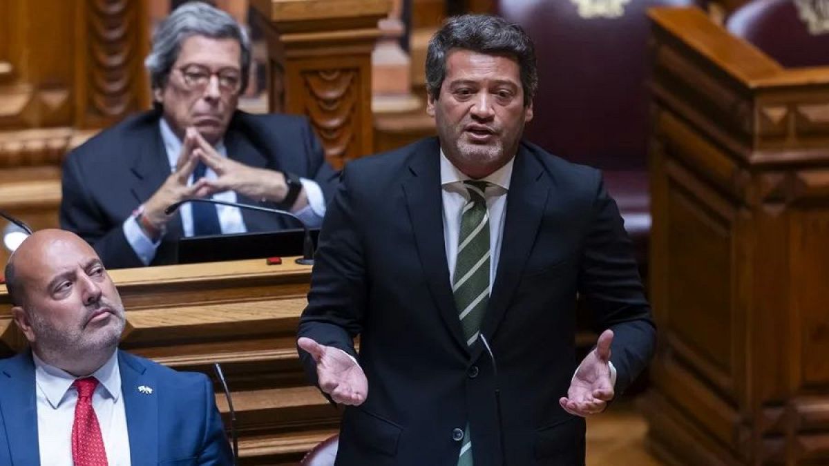 La-extrema-derecha-presenta-una-mocion-de-censura-contra-el-Gobierno-de-Portugal