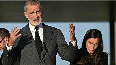 Los reyes visitan a los heridos del accidente de Urda en el Hospital de Toledo