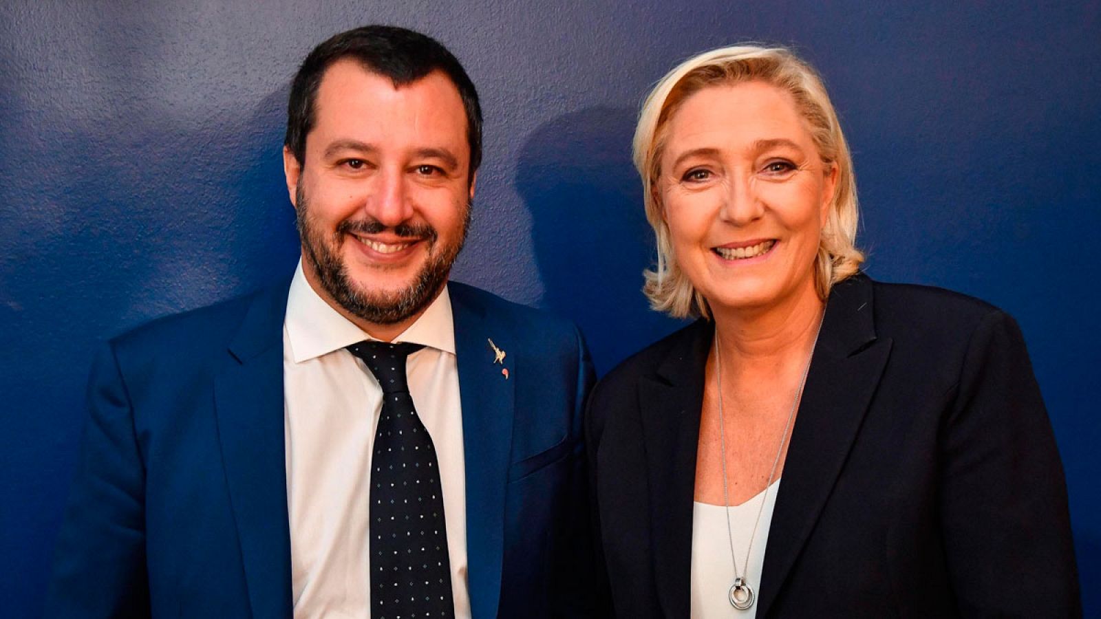 El vicepresidente iraliano y lder de la Liga, Matteo Salvini, con la ultraderechista francesa Marine Le Pen en 2018