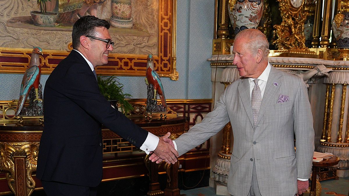 Andy Burnham se convierte en el nuevo primer ministro de Reino Unido en sustitución de Keir Starmer