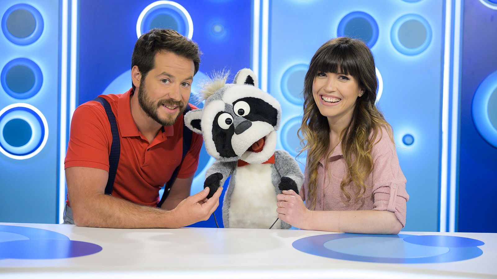 Aprendemos en Clan. James Van Der Lust y Laura Vives Aprendemos en Clan. James Van Der Lust y Laura Vives