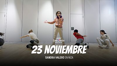 23 de noviembre  Sandra Valero y sus bailarines trabajan en la energa de la actuacin