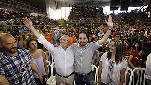 Pablo Iglesias pide el voto a "los socialistas de corazón" Pablo Iglesias pide el voto a "los socialistas de corazón"
