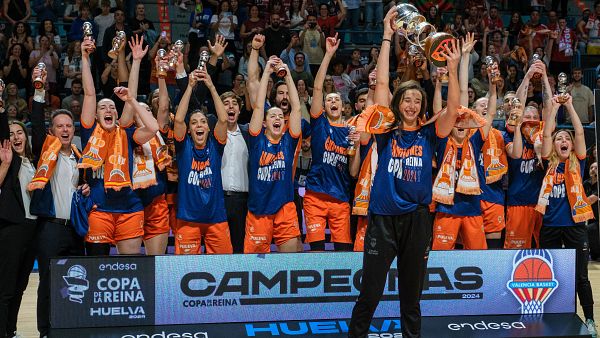 Valencia Basket celebra la Copa de la Reina de Baloncesto 2024