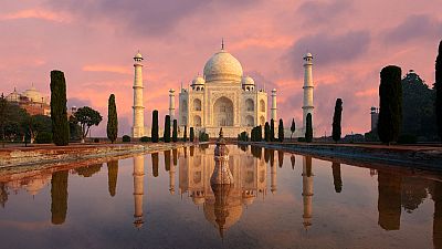 taj-mahal-situado-india-siete-