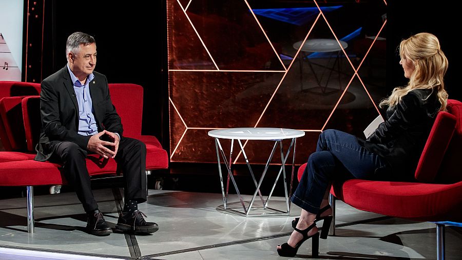 El fotoperiodista Gervasio Sánchez en la entrevista con Cayetana Guillén Cuervo