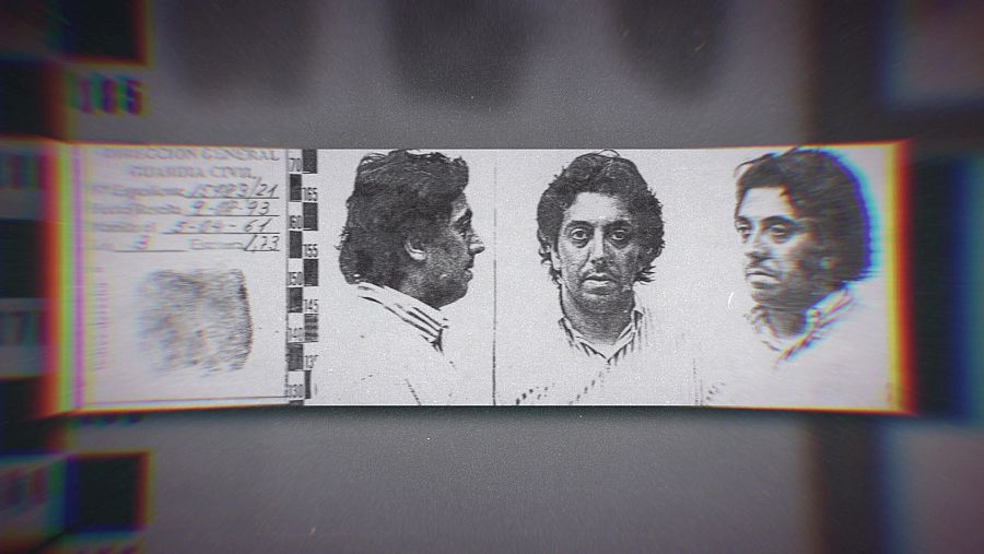 Ricardo Campoy fichado por la Guardia Civil (fotograma 'Megamix Brutal')