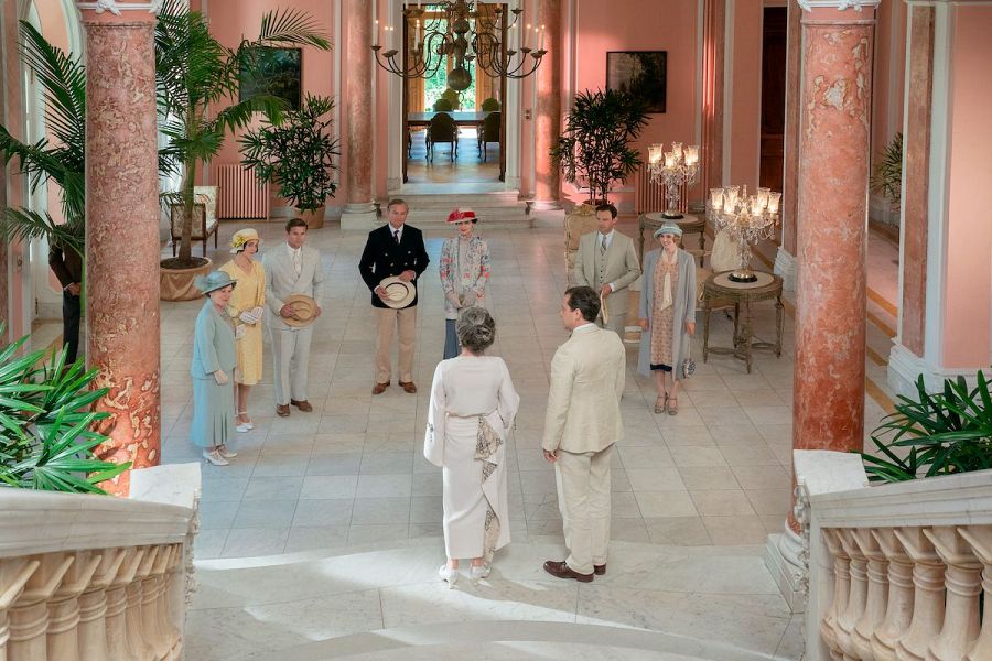 Los Crawley a su llegada a Francia en 'Downton Abbey. Una nueva era'