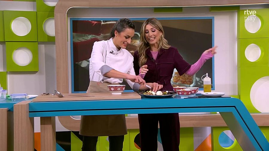 Núria Arnau és xef de 'Bendito tupper', que envia tàpers a domicili.
