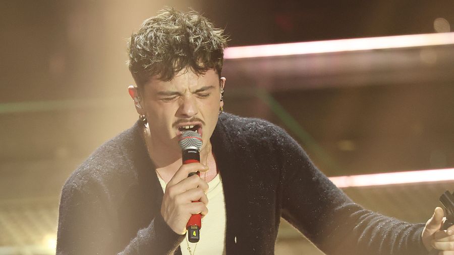 Olly participa en el Festival de Sanremo 2025 con "Balorda Nostalgia"