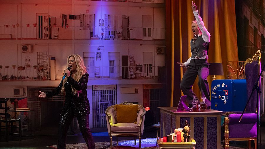 Rebeca, durante su paso por el plató de 'Al cielo con ella'