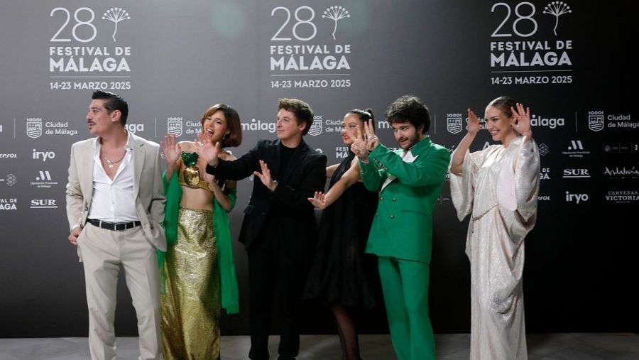 'Vírgenes' en el photocall de Málaga