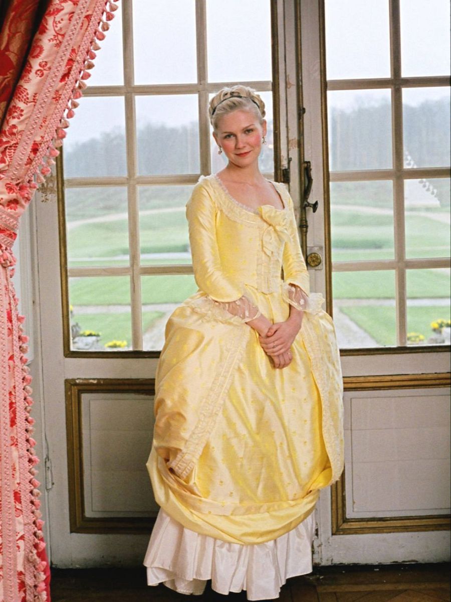 Kirsten Dunst interpreta a María Antonieta en la película de 2006