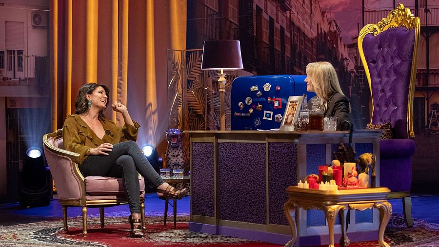 Nagore Robles y Henar Álvarez en 'Al cielo con ella'