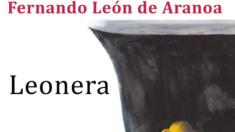 Yunque metálico sobre fondo blanco.  Se lee "Fernando León de Aranoa" y "Leonera". Posible referencia a la película del mismo nombre.
