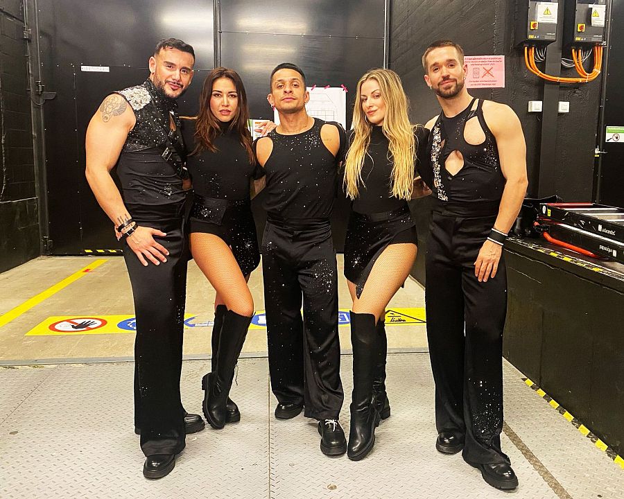 El equipo de baile de Melody para Eurovisión 2025