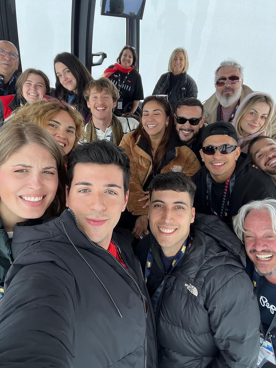 La delegación española en el teleférico